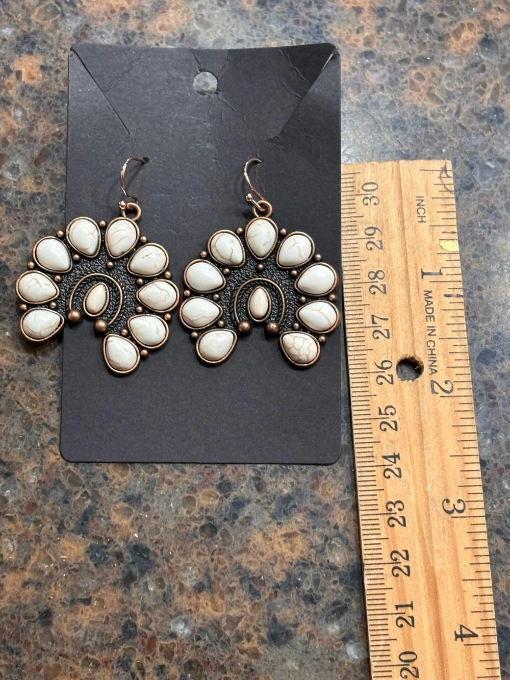 Boho Western Chic Cream Natural Stone Floral Fan Drop Earrings. NWT